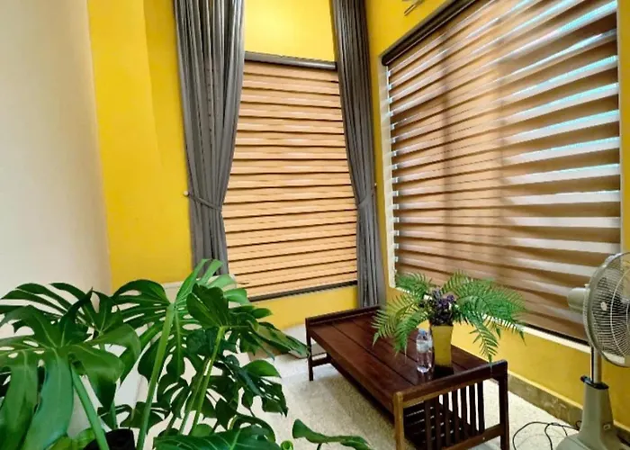 Khách sạn Moc House